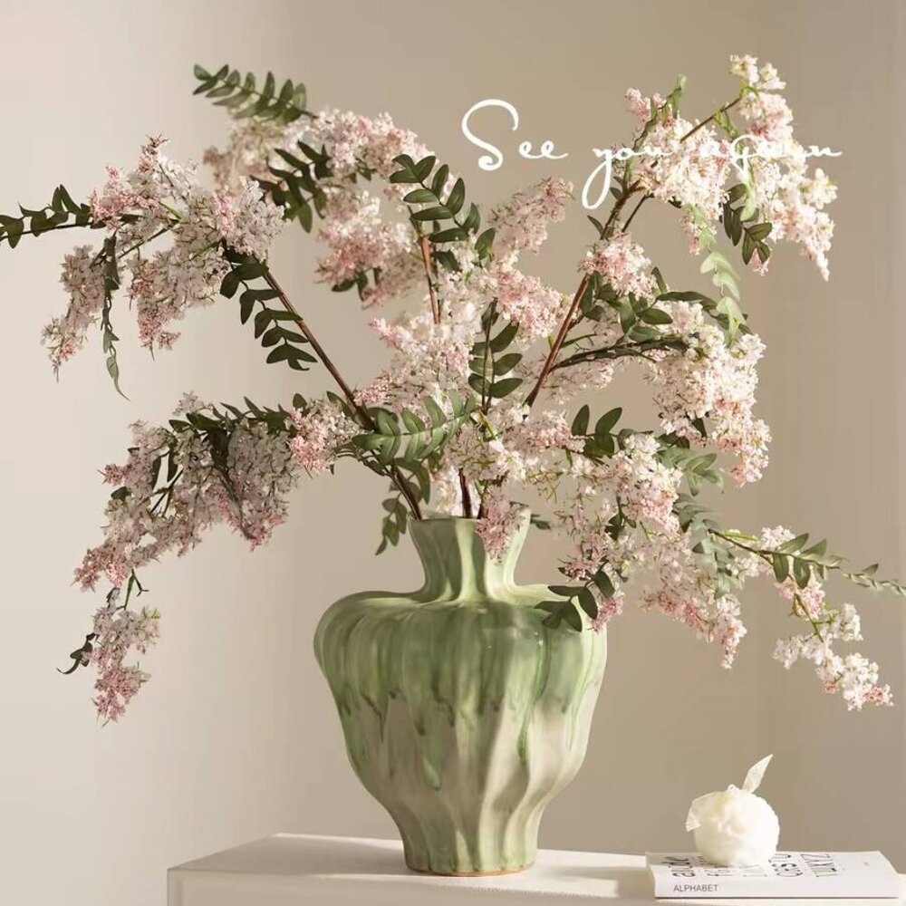 Modern Cream Decorative Vase – Clean Sculptural Shape